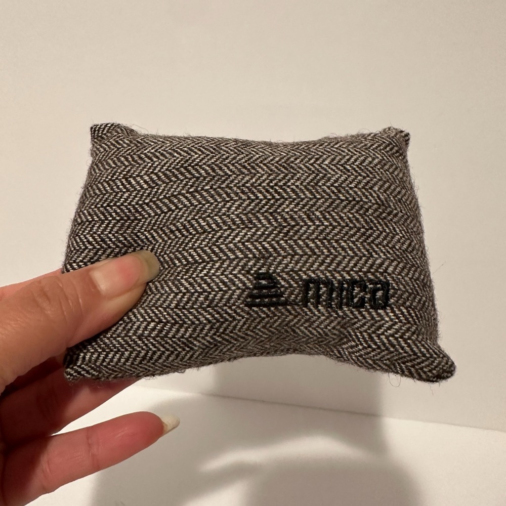Mica Watch - Picture 6 of 6